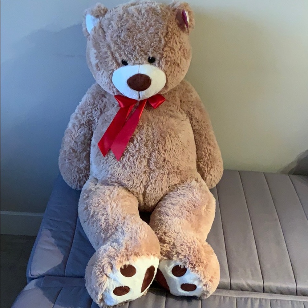 Giant teddy bear